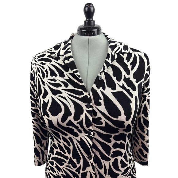Women’s Chico’s travelers Size 2XL Black & White Patterned Long Sleeve Button Up - Picture 3 of 6